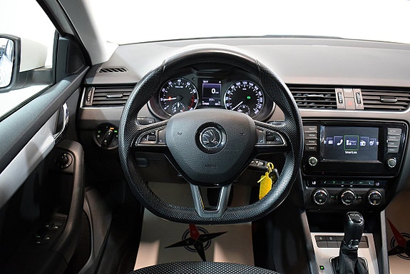 Skoda Octavia 10 of 23