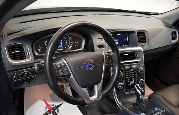 Volvo S60 9 of 26