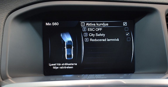 Volvo S60 18 of 26