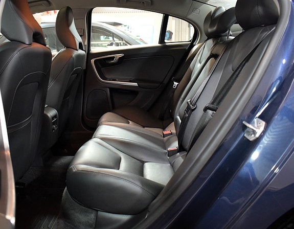 Volvo S60 20 of 26
