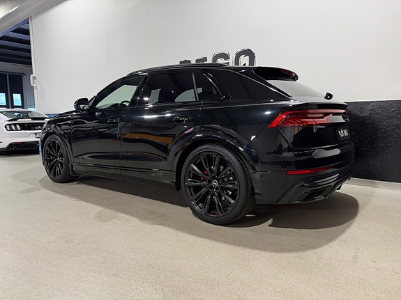 Audi Q8 4 of 5