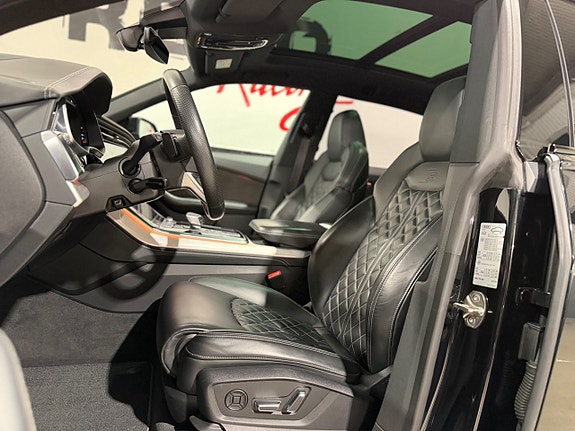 Audi Q8 16 of 18