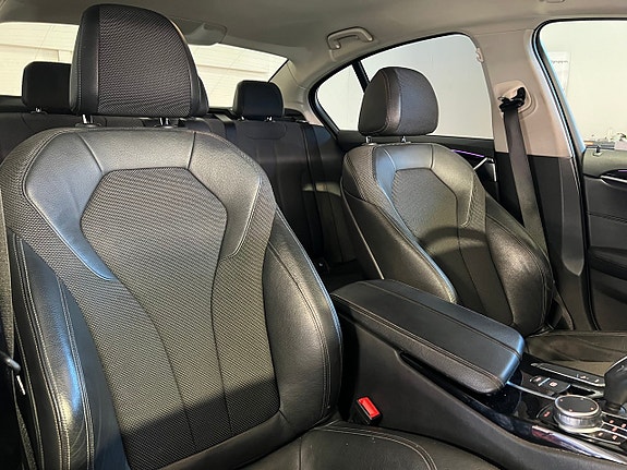 BMW 530e 16 of 18