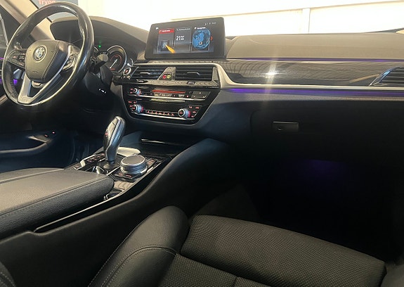 BMW 530e 10 of 18