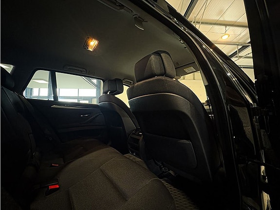BMW 520 15 of 27