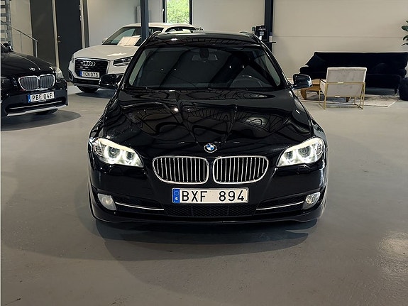 BMW 520 2 of 27