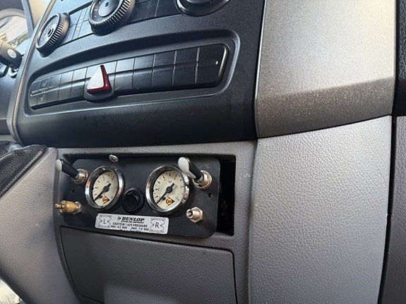 Volkswagen Crafter 8 of 9