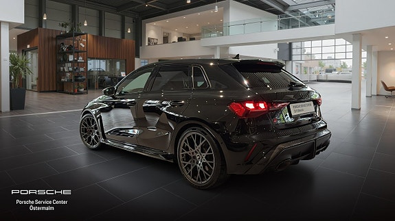 Audi RS3 2 of 5