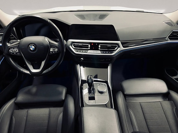 BMW 330e 15 of 30
