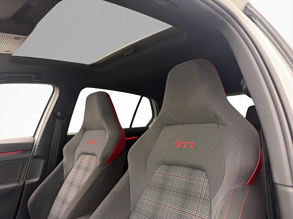 Volkswagen Golf I 11 of 30