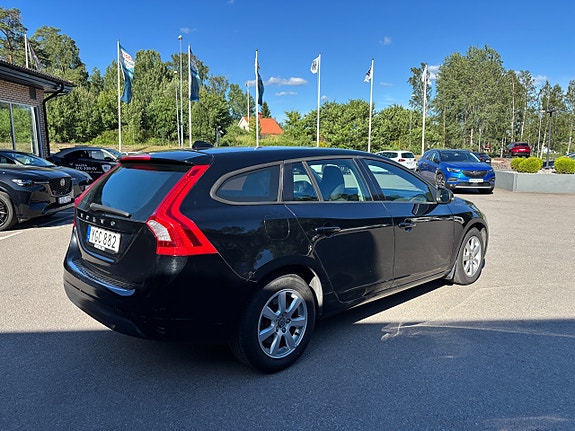 Volvo V60 5 of 5