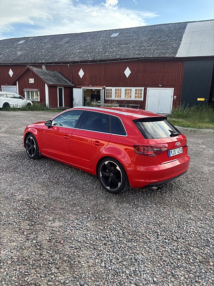 Audi A3 3 of 5