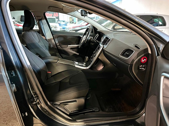 Volvo S60 12 of 14