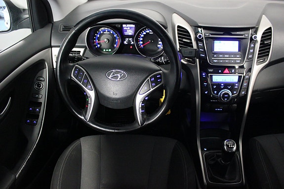 Hyundai i30 14 of 19