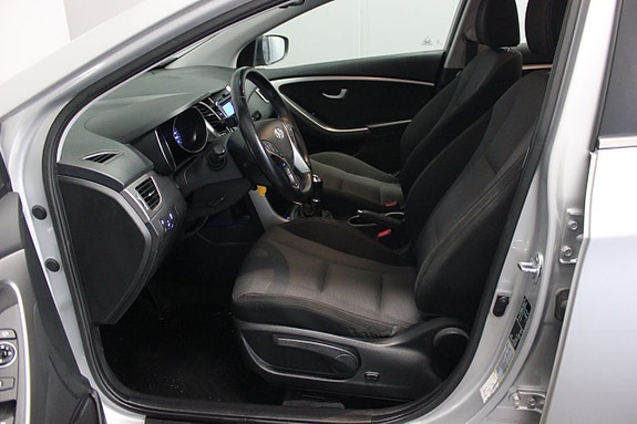 Hyundai i30 8 of 19