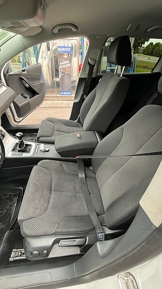 Volkswagen Passat 8 of 8