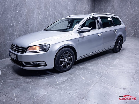 Volkswagen Passat 3 of 27