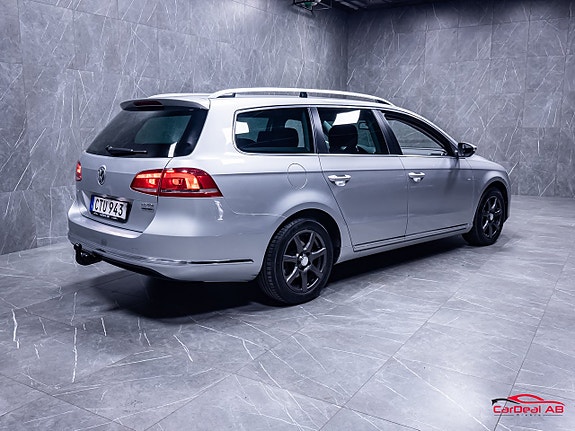 Volkswagen Passat 7 of 27