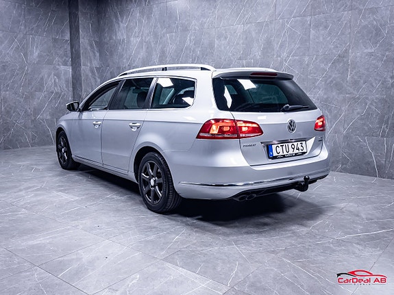 Volkswagen Passat 5 of 27