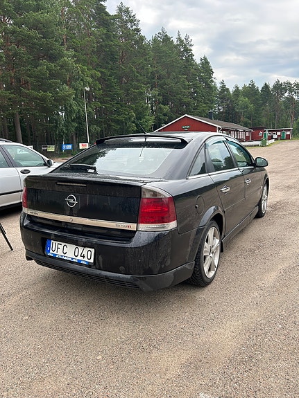Opel Vectra 2 of 5