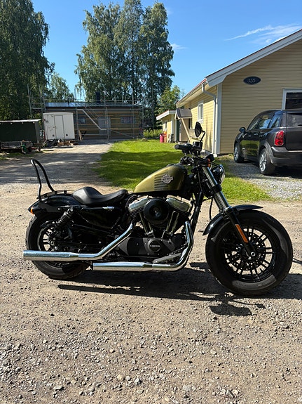 Harley-Davidson Forty-Eight 5 of 5