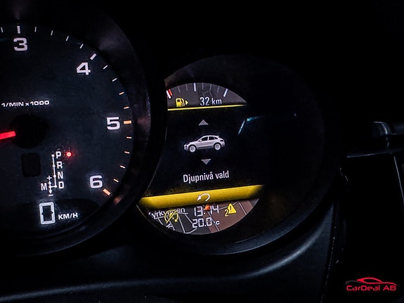 Porsche Macan 24 of 30