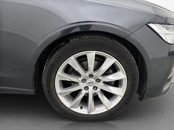 Volvo V90 30 of 30