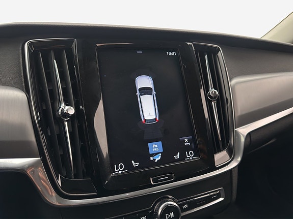 Volvo V90 24 of 30