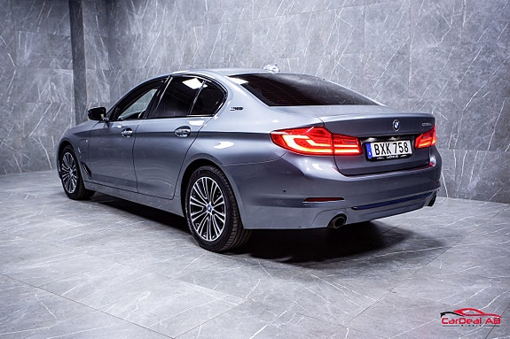 BMW 530e 5 of 5