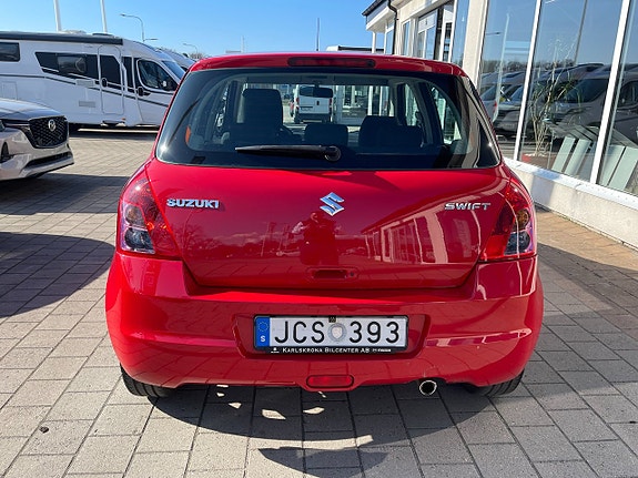 Suzuki Swift 5 of 5