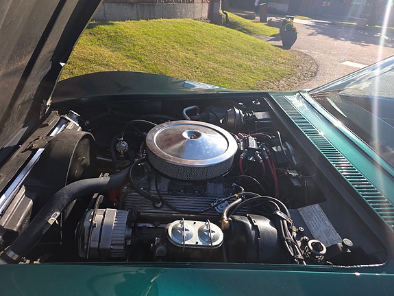 Chevrolet Corvette 5 of 5