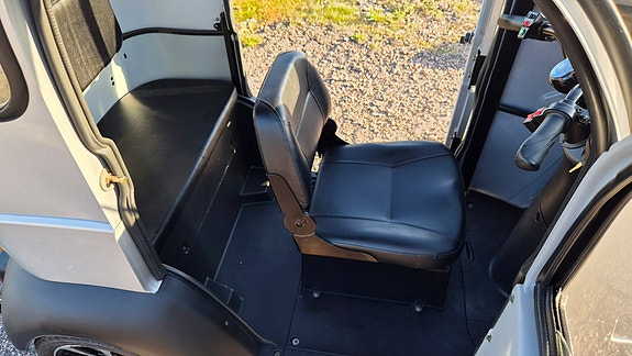 Zero mopedbil, klass II – 79 mil, NYTT batteripaket, 3-sits, nyskick 4 of 6