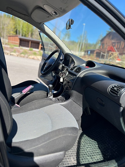 Peugeot 206 6 of 8