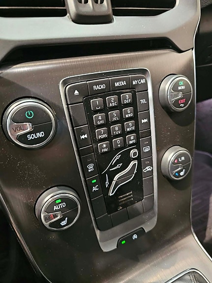 Volvo V40 16 of 19