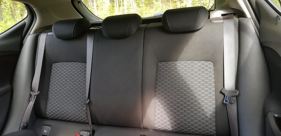 Opel Astra 12 of 14