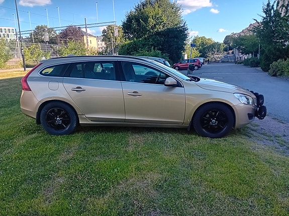 Volvo V60 5 of 7