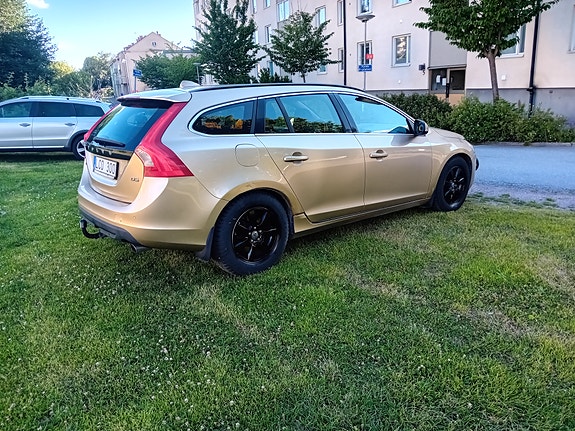 Volvo V60 6 of 7