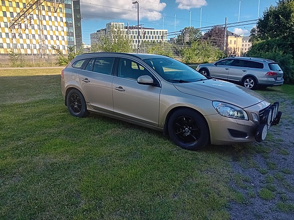 Volvo V60 4 of 7