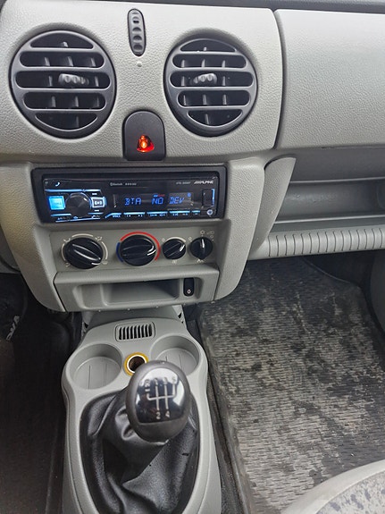 Renault Kangoo Express 6 of 9