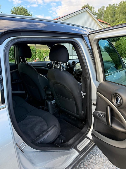 MINI Countryman Cooper D 4 of 5
