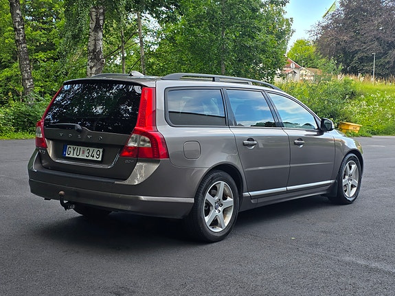Volvo V70 5 of 5