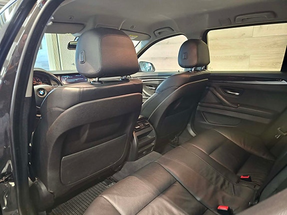 BMW 520d 8 of 17