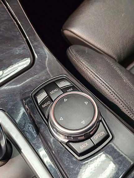 BMW 520d 16 of 17