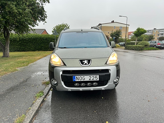 Peugeot Partner Tepee 2009 photo 2