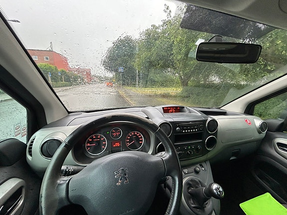 Peugeot Partner Tepee 2009 photo 3
