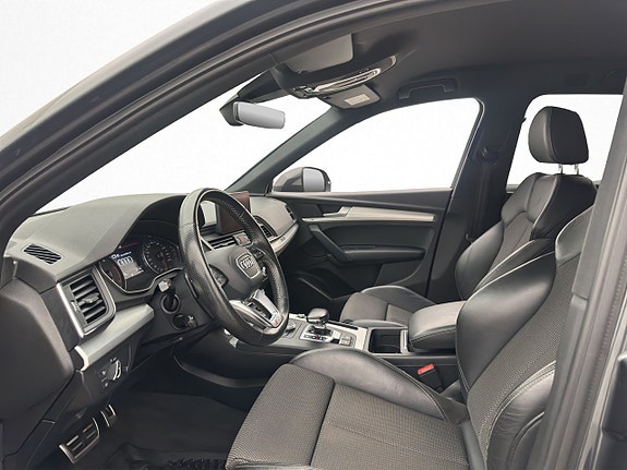 Audi Q5 12 of 30
