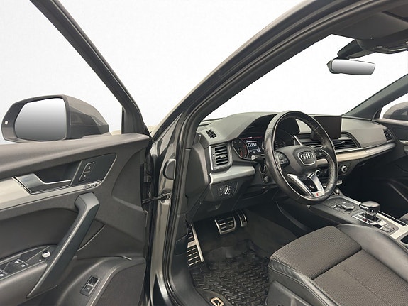 Audi Q5 11 of 30