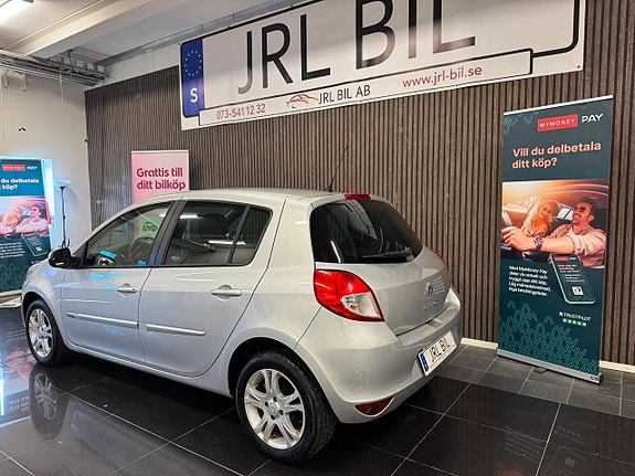 Renault Clio 11 of 13