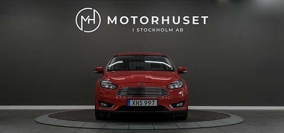 Ford Focus 2 of 17