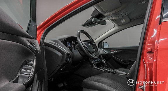 Ford Focus 7 of 17